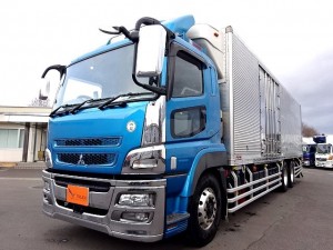状態在庫中 メーカー三菱 リサイクル料金 13,480円 年式 平成28年1月 サイズ 大型 走行距離 500,103km 実走行 形状 冷蔵冷凍車 型式 QPG-FU64VZ AAC ・ PS ・ PW ・ SRS運転席エアバック キセノンヘッドライト ・ カラーバックモニター AM/FMラジオ ・ ヒーター付電動格納ミラー 別体タコグラフ ・ イージーGO ・ オートクルーズ アルミホイール ・ ABS ・ 燃料タンク400LX2 荷 台 : 日本フルハーフ I型キーストン ジョロダーレール 4列 ラッシングレール 2段 断熱扉厚さ サイド10X 後扉7.5cm 門高 224cm サイド扉間口 215cm 冷凍機 : 菱重 / TU100SA -35℃設定 スタンバイ付(コード欠:未検)