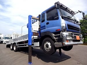 メーカーいすゞ リサイクル料金13,830円 年式平成18年2月 サイズ 大型 走行距離 269,988km 実走行 形状 キャブオーバ 型式 PJ-CYZ51V6 シフト F7速 エンジン型式/排気量 6WF1/14250 ICターボ370ps 車検 予備検査切れ(H30.9.25迄) 最大積載量 11.8t 車両総重量 24.95t 車体寸法/長さ・幅・高さ 1198 X 249 X 352 ボディメーカー TADANO(同年) ボディ寸法/長さ・幅・高さ 882 X 235 X 40アオリ 装備 AAC ・ PS ・ PW ・ SRS運転席エアバック AM/FMラジオ・ キセノンヘッドライト ・ABS オートクルーズ ・ ヒーター/ワイパー付電格ミラー リターダー ・ 別体タコ ・ 燃料タンク300L 荷 台 : 鉄縞板張り 荷床フック 4対 落し込みフック 12対 スタンション穴 3対 クレーン : タダノ/ZR505SL 5段クレーン ラジコン フックイン