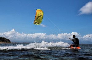 kite-surfing-1778289_1920
